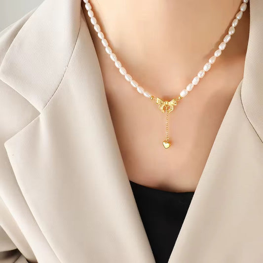 Golden Bow Necklace